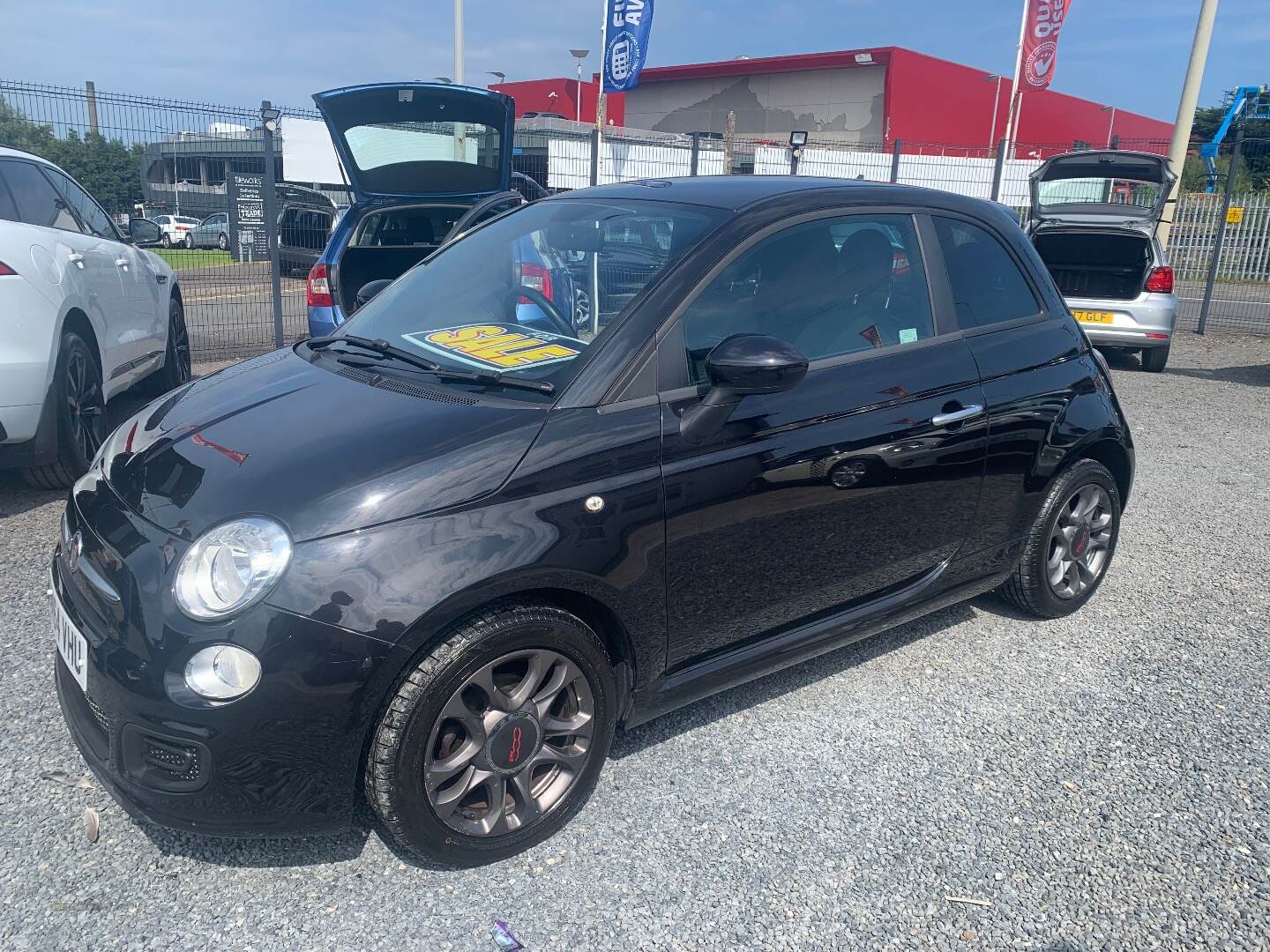 Fiat 500 HATCHBACK in Down