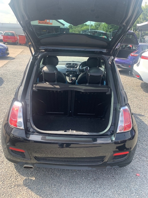 Fiat 500 HATCHBACK in Down