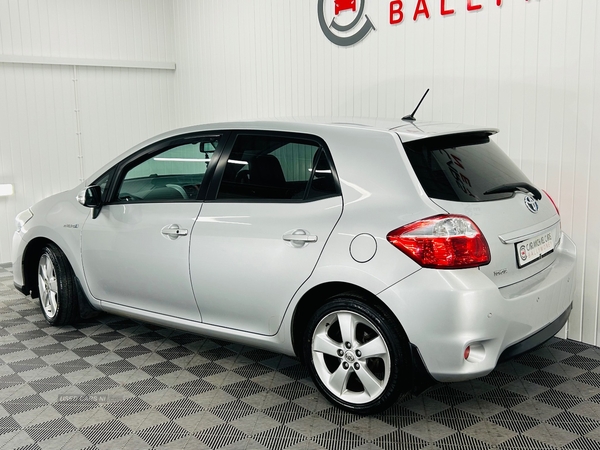 Toyota Auris HATCHBACK in Antrim