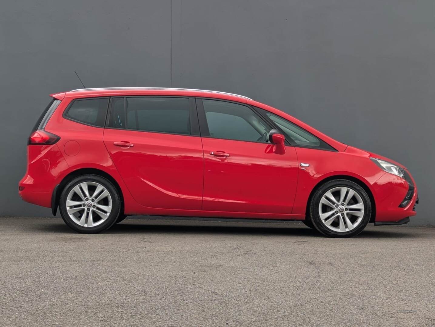 Vauxhall Zafira DIESEL TOURER in Tyrone