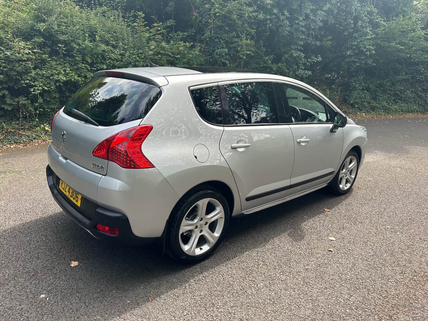 Peugeot 3008 DIESEL ESTATE in Antrim