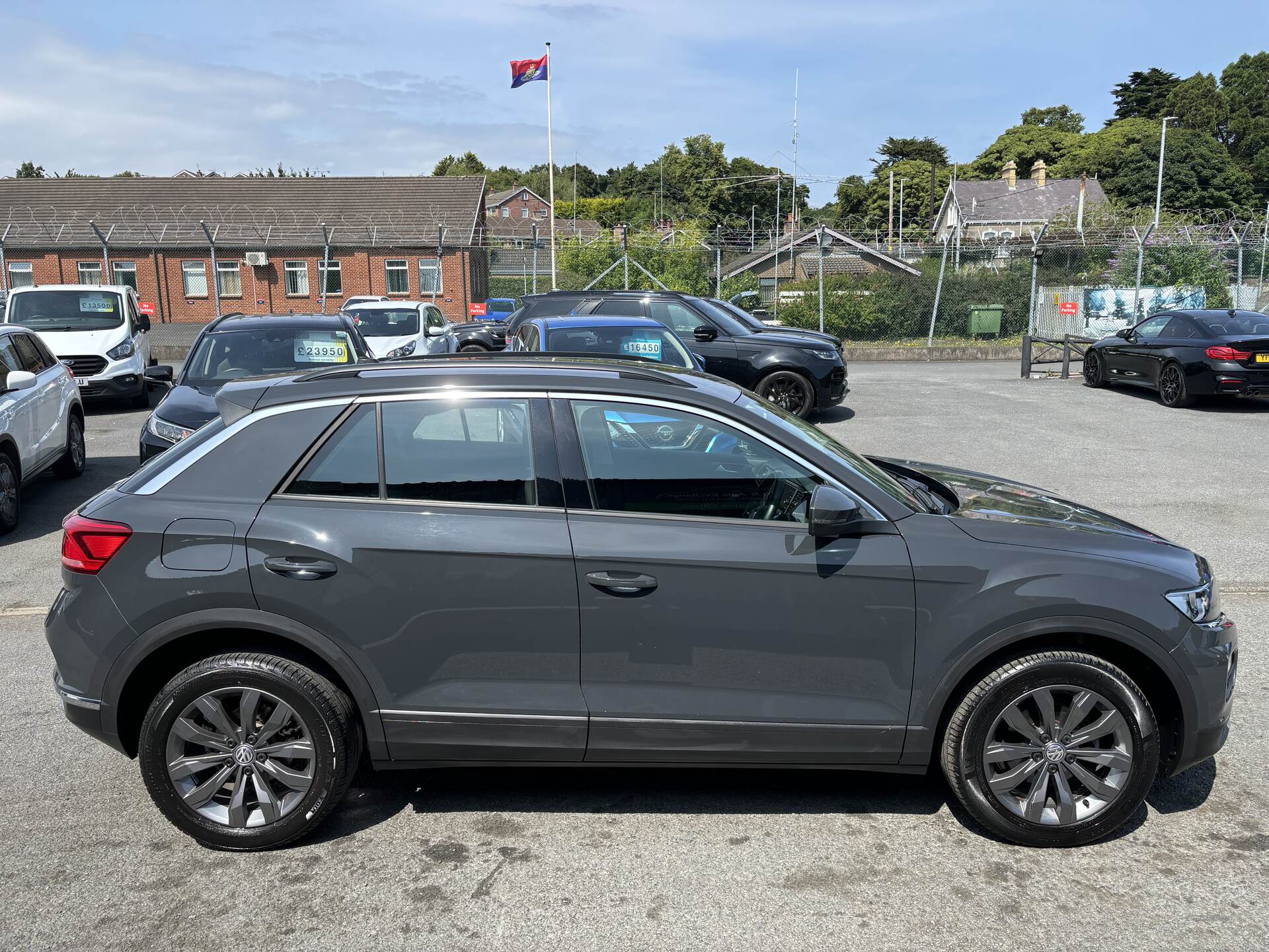 Volkswagen T-Roc DIESEL HATCHBACK in Down