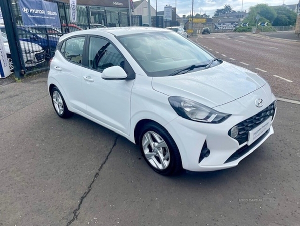 Hyundai i10 HATCHBACK in Down