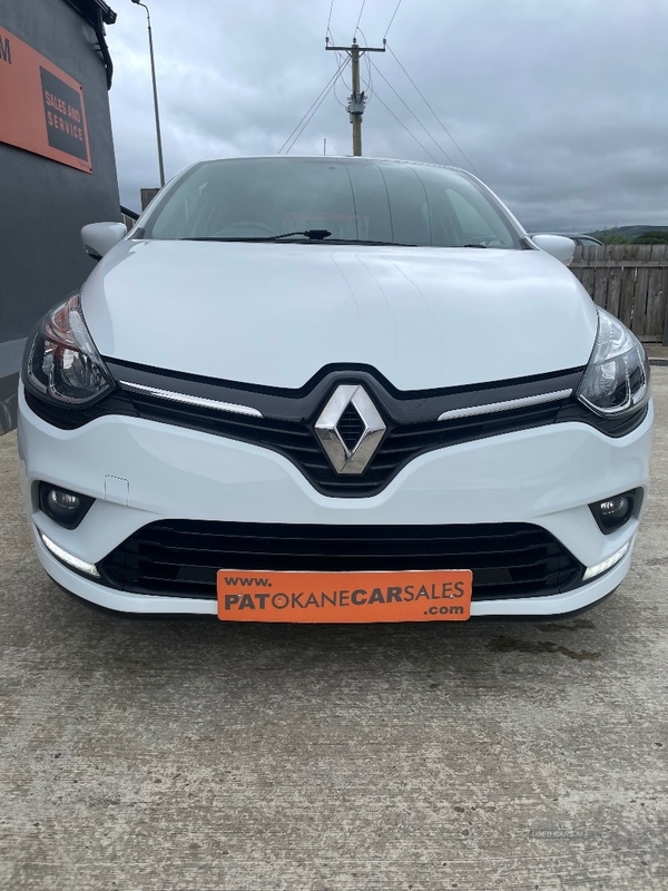 Renault Clio HATCHBACK in Derry / Londonderry