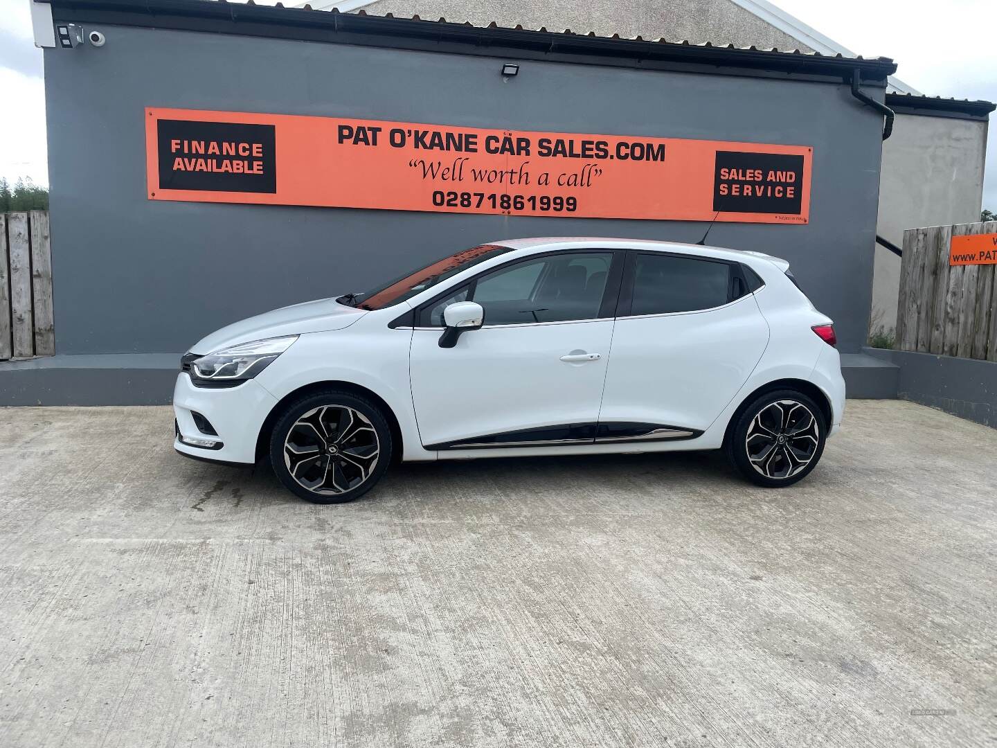 Renault Clio HATCHBACK in Derry / Londonderry