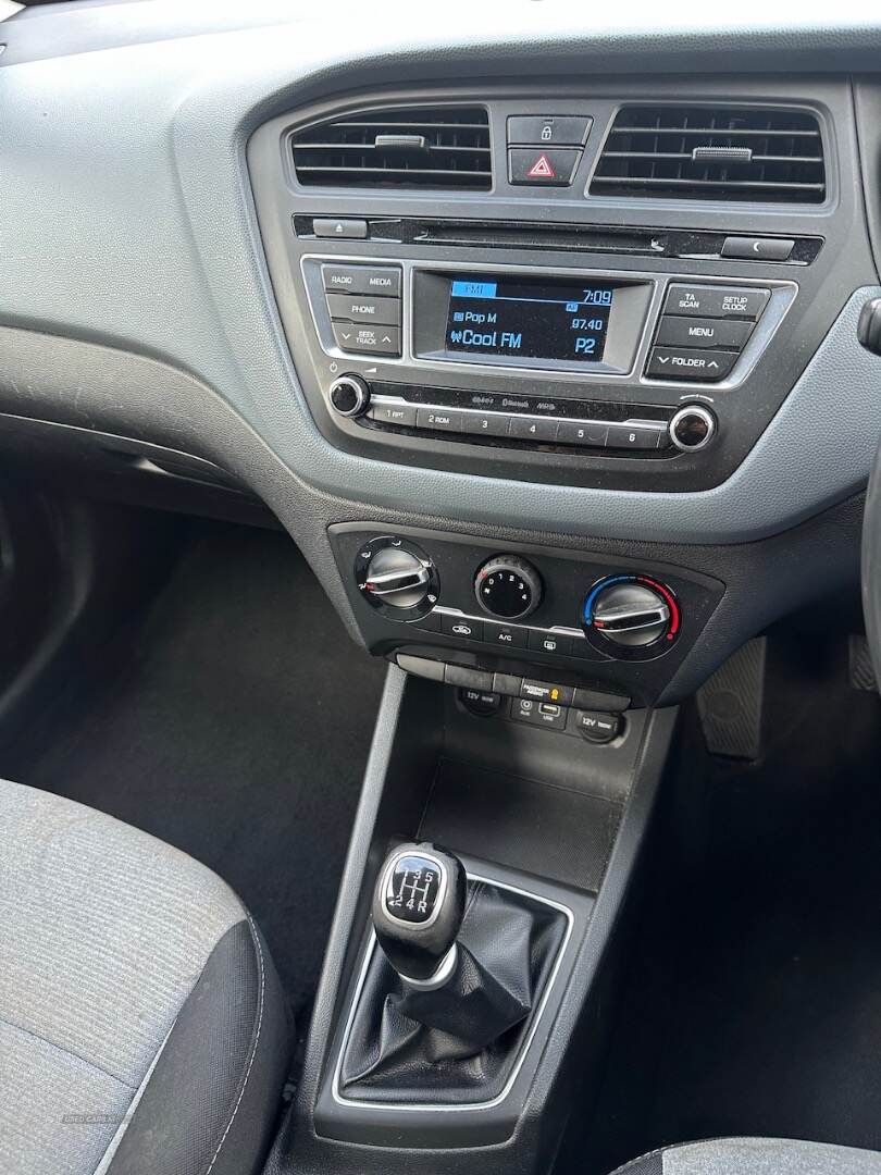 Jun 2015 Hyundai i20 1.2 SE 5dr