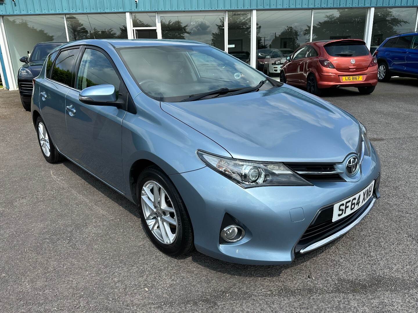 Toyota Auris HATCHBACK in Antrim