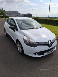 Renault Clio 1.5 dCi 90 Play 5dr in Antrim