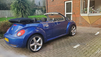 Volkswagen Beetle 1.6 Luna 2dr in Down