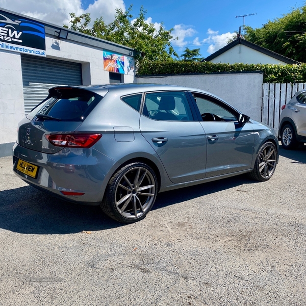 Seat Leon DIESEL HATCHBACK in Down