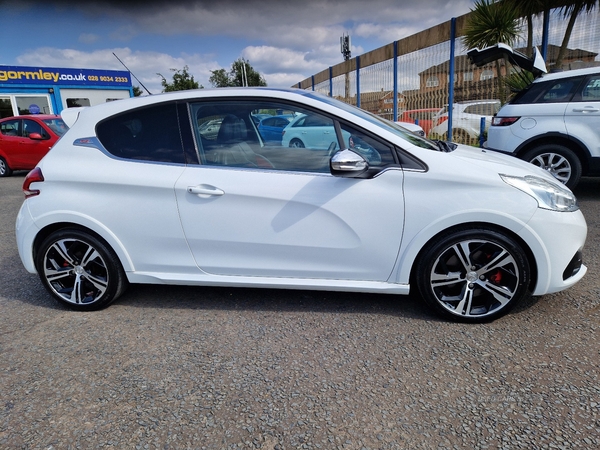 Peugeot 208 HATCHBACK in Antrim