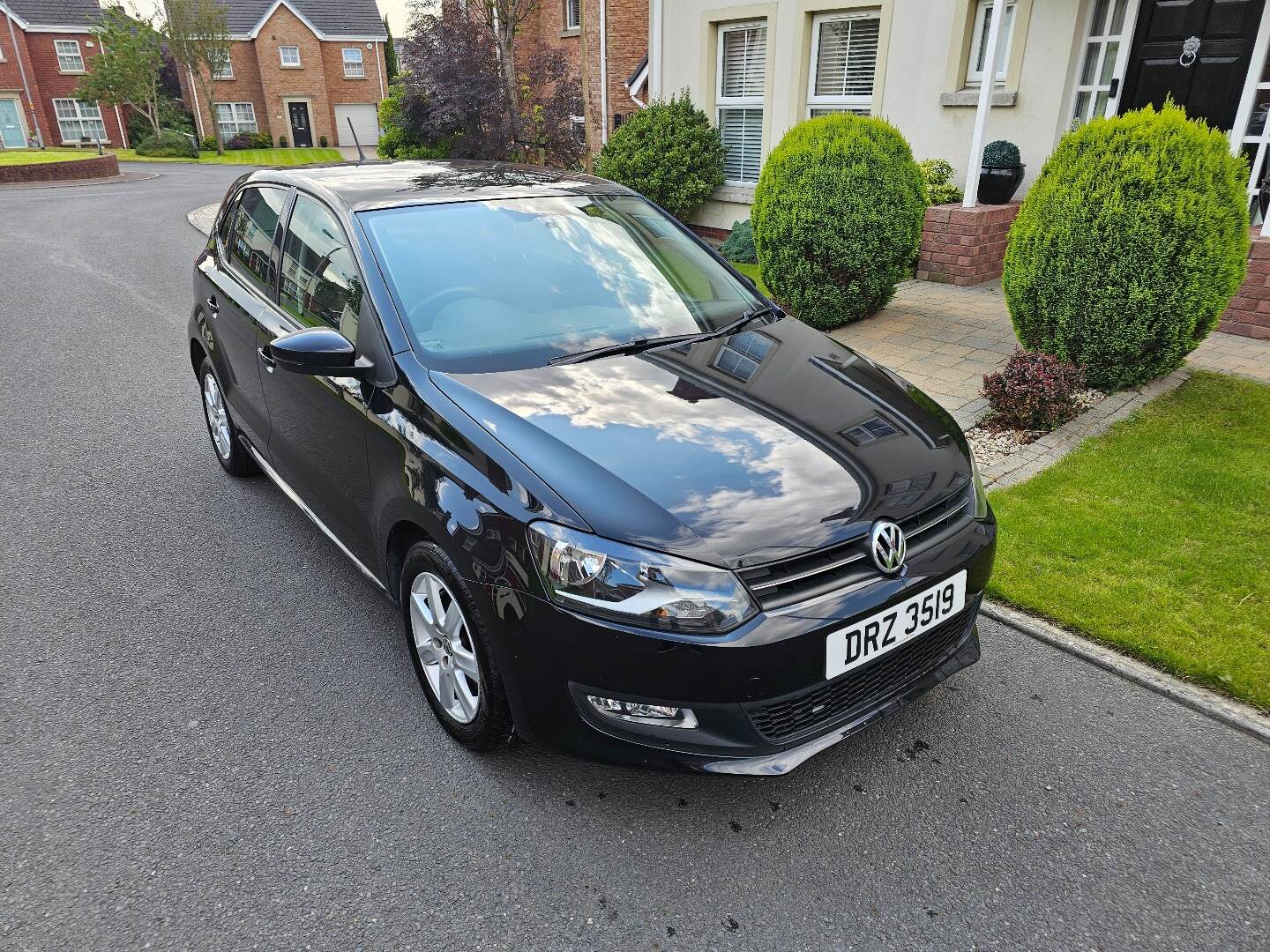 Volkswagen Polo HATCHBACK in Down