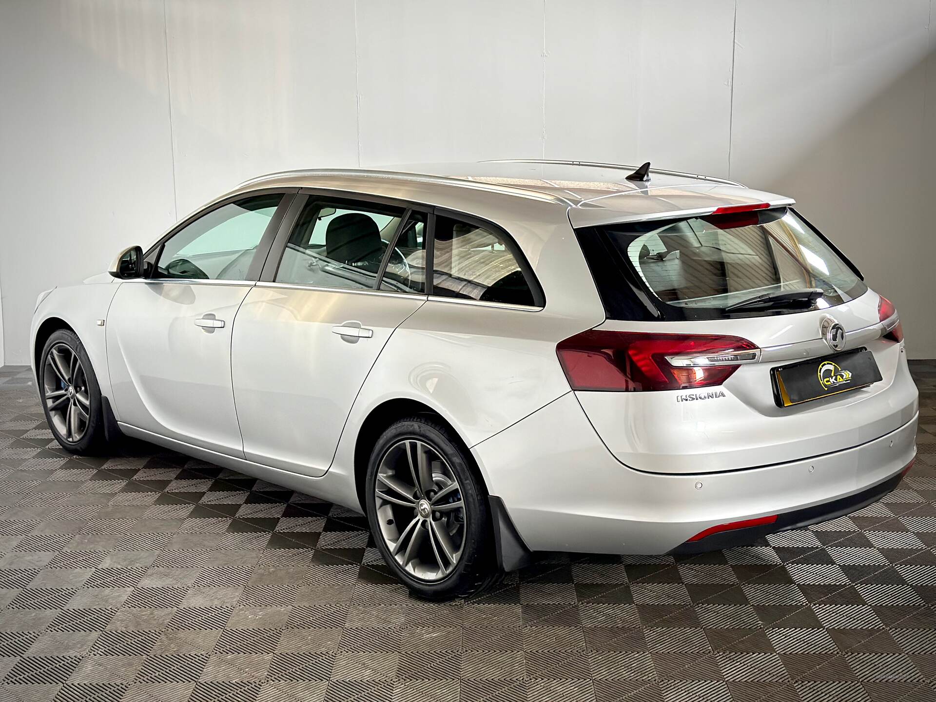 Vauxhall Insignia DIESEL SPORTS TOURER in Tyrone