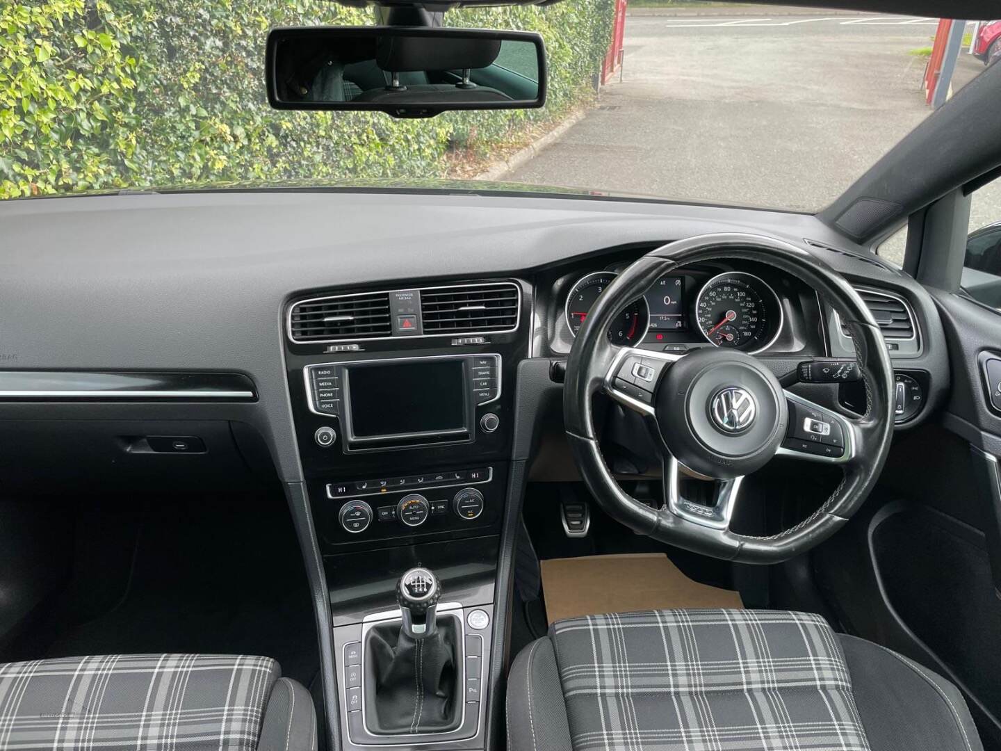 Volkswagen Golf DIESEL HATCHBACK in Derry / Londonderry