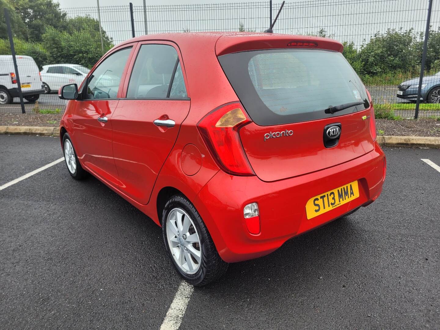 Kia Picanto HATCHBACK in Down