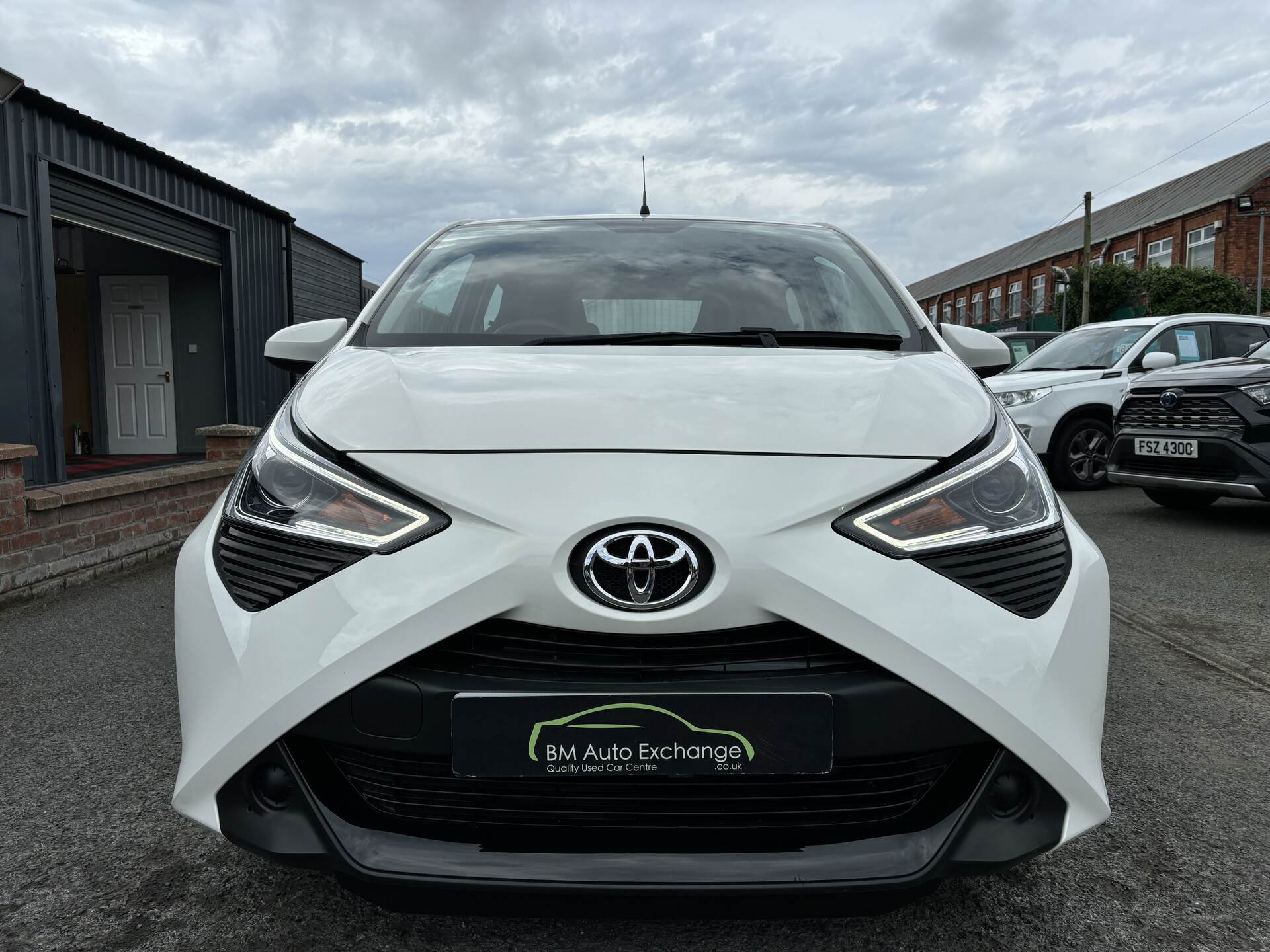 Toyota Aygo HATCHBACK in Down