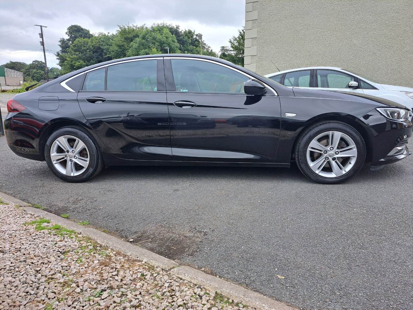 Vauxhall Insignia in Tyrone