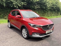 MG ZS EXCITE in Down