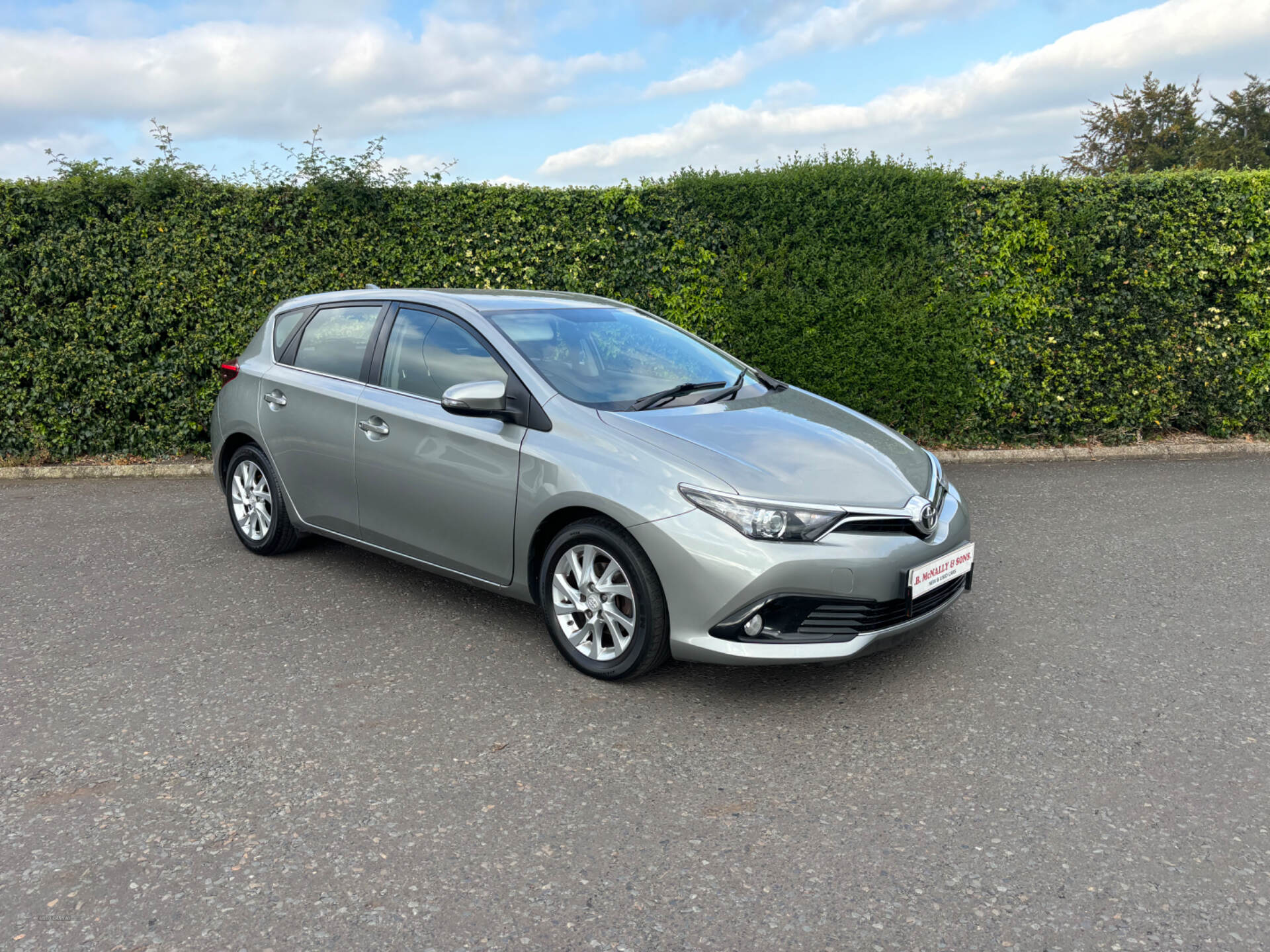 Toyota Auris DIESEL HATCHBACK in Derry / Londonderry