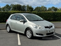 Toyota Auris HATCHBACK in Antrim