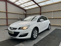 Vauxhall Astra 1.6 CDTi 16V ecoFLEX Design 5dr in Antrim