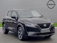 Nissan Qashqai 1.3 Dig-T Mh N-Connecta 5Dr in Down