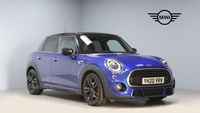 MINI Hatch 1.5 Cooper Sport Hatchback 5dr Petrol Steptronic Euro 6 (s/s) (136 ps) in City of Edinburgh