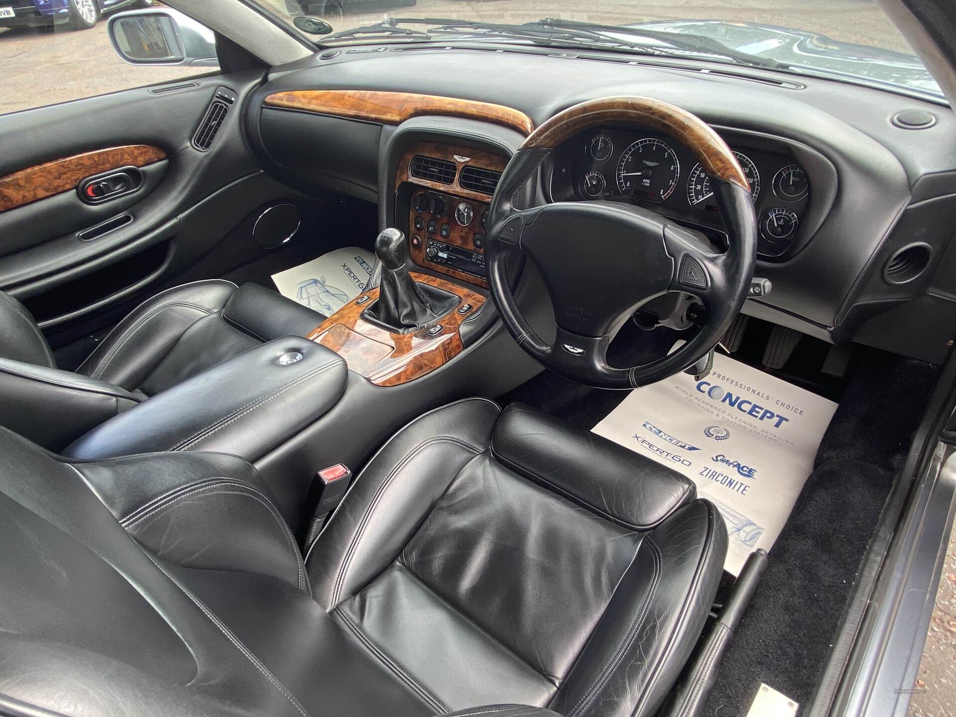 Oct 2000 Aston Martin DB7 V12 Vantage 2dr