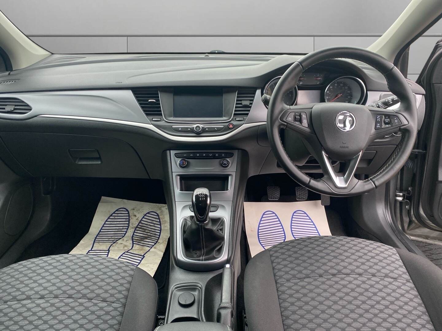 Vauxhall Astra DIESEL HATCHBACK in Derry / Londonderry