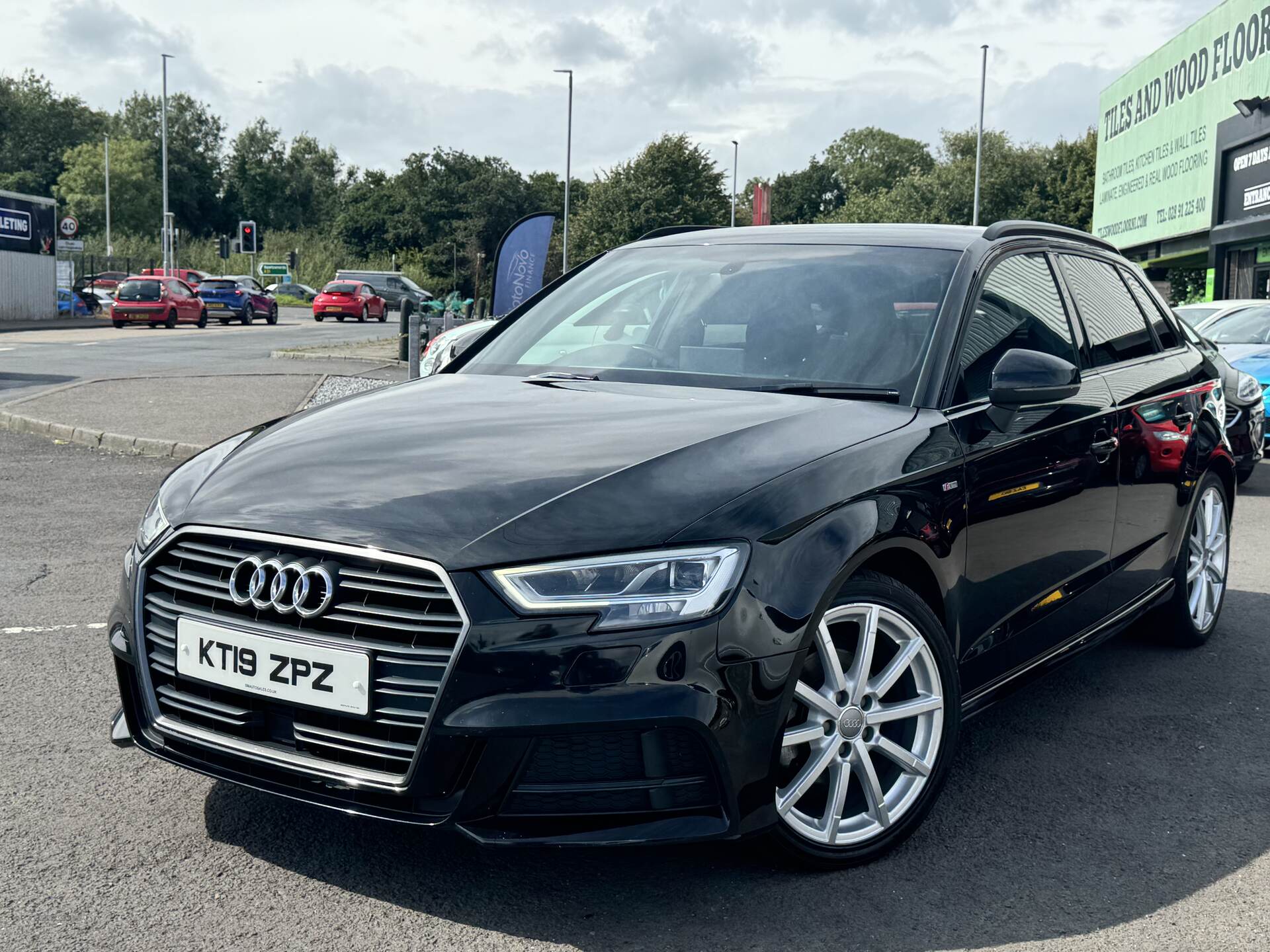 Audi A3 SPORTBACK in Down