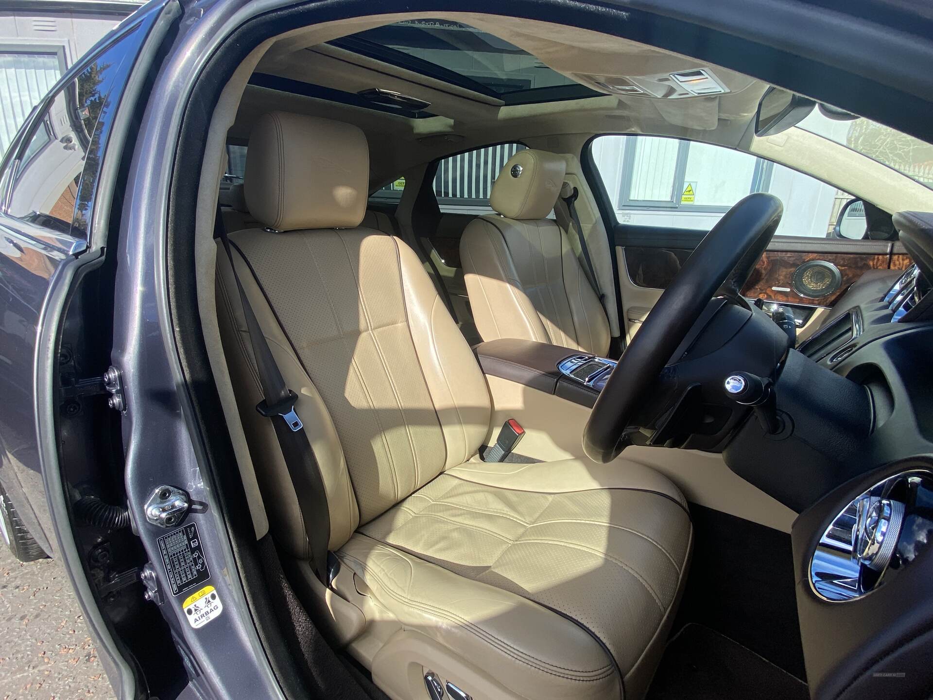 Mar 2011 Jaguar XJ 3.0d V6 Portfolio 4dr Auto
