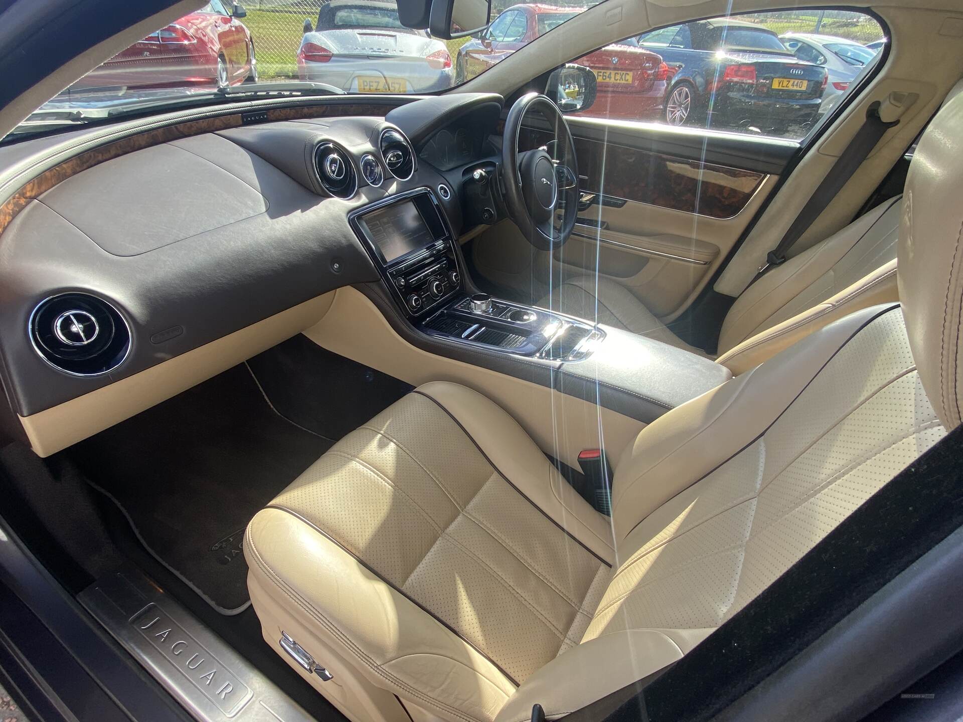 Mar 2011 Jaguar XJ 3.0d V6 Portfolio 4dr Auto