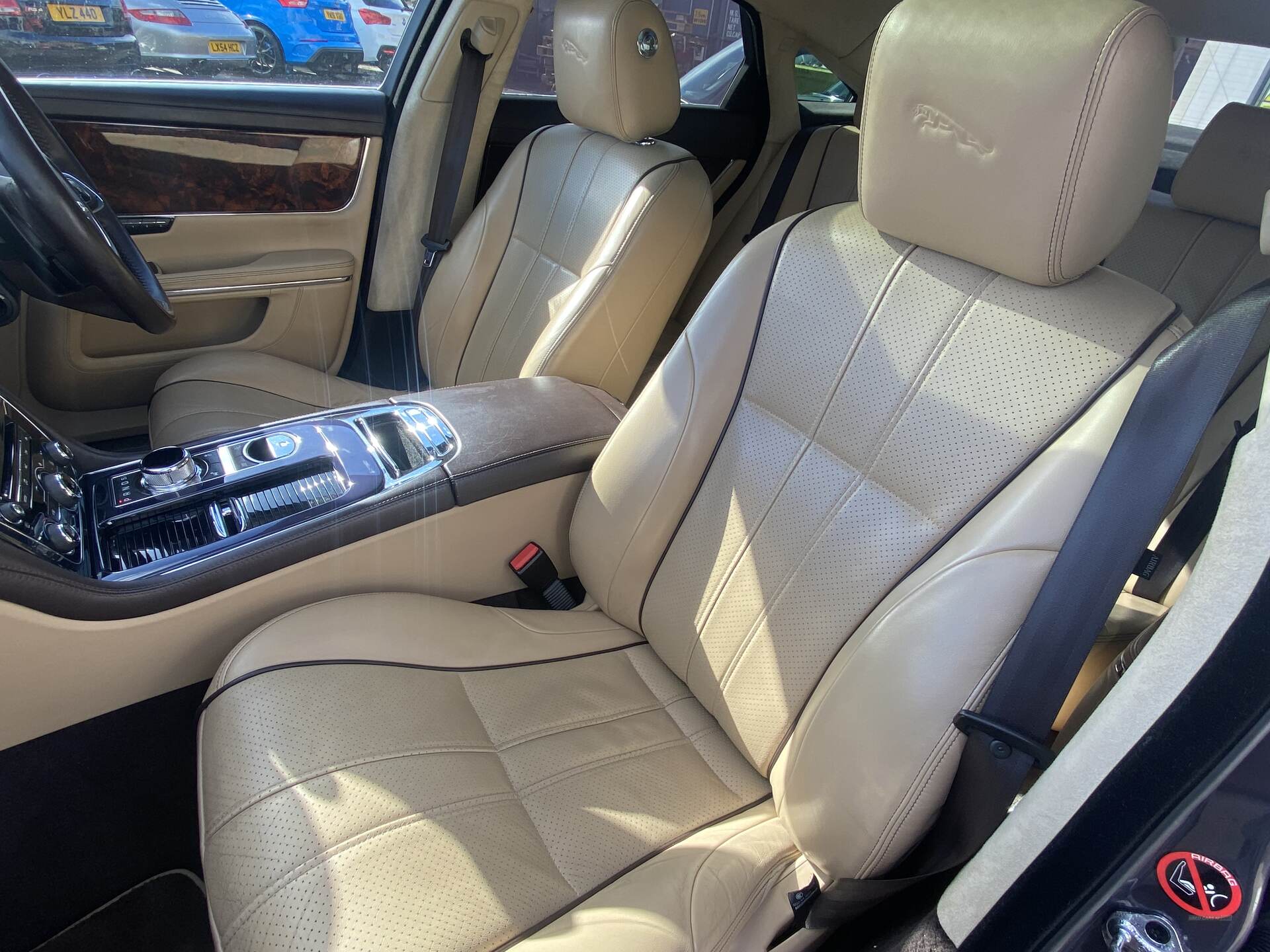 Mar 2011 Jaguar XJ 3.0d V6 Portfolio 4dr Auto