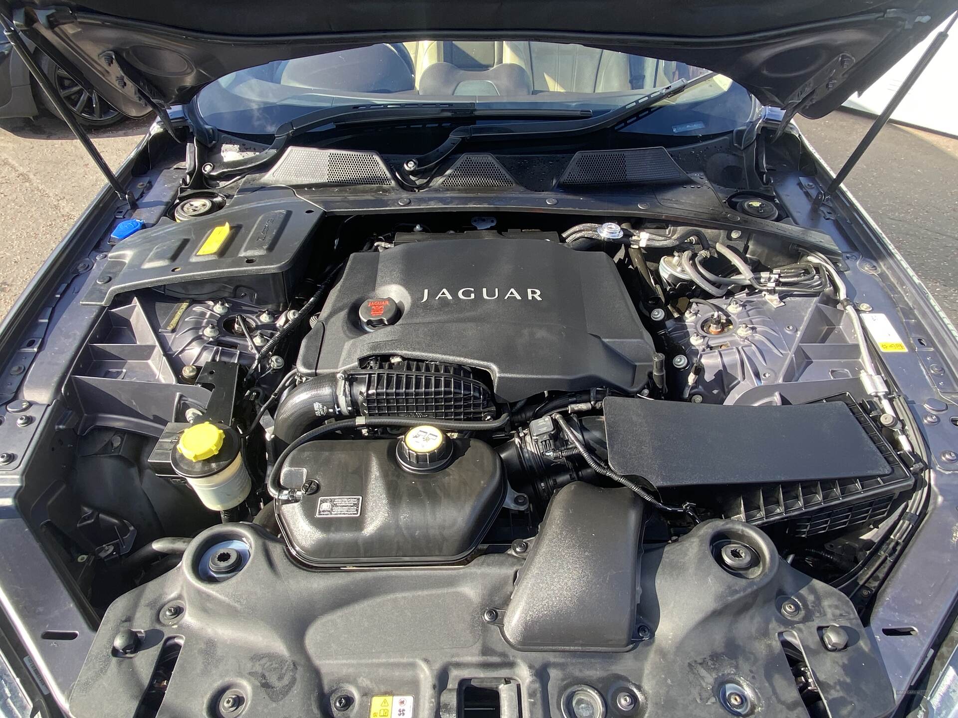 Mar 2011 Jaguar XJ 3.0d V6 Portfolio 4dr Auto