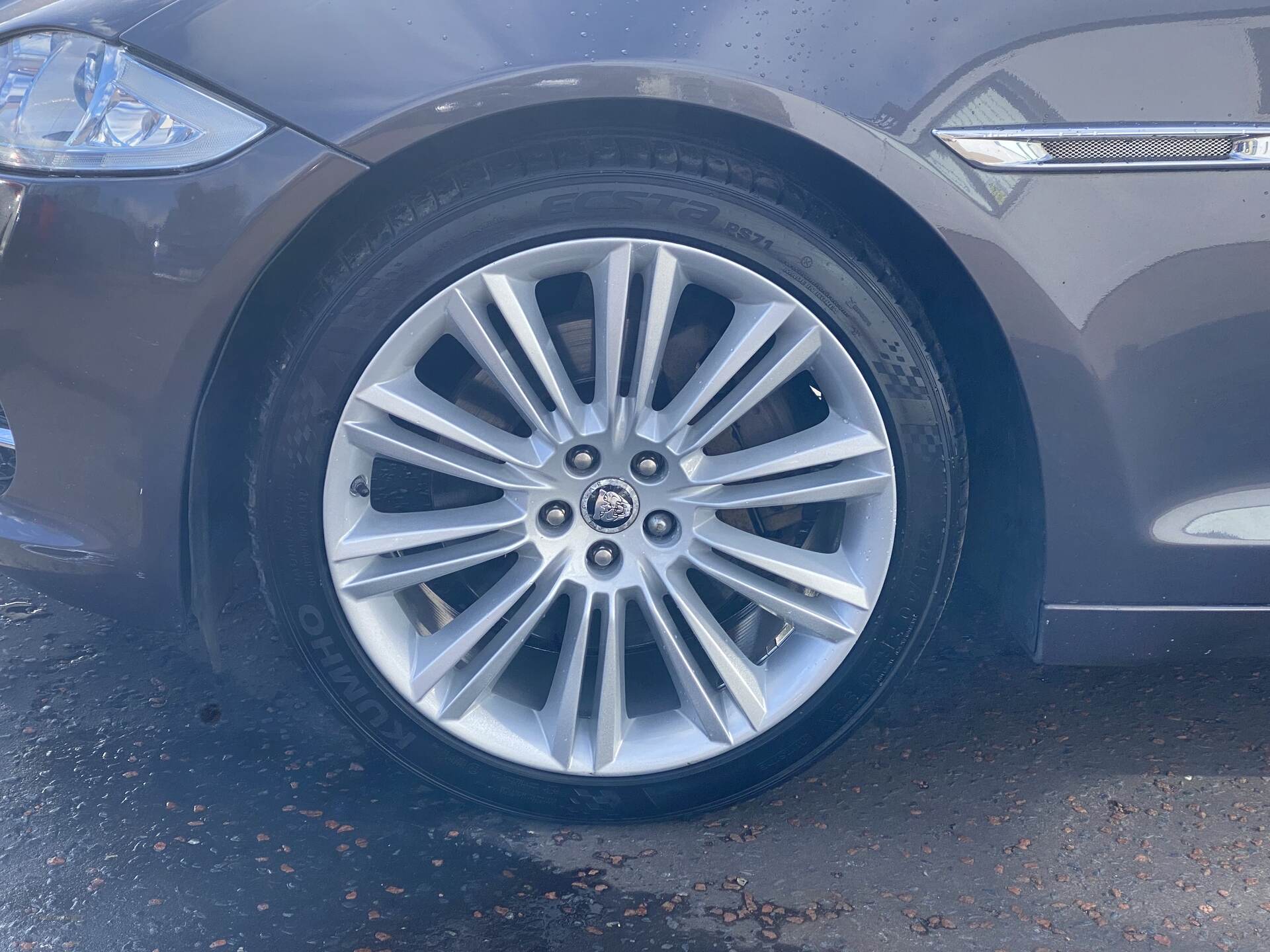 Mar 2011 Jaguar XJ 3.0d V6 Portfolio 4dr Auto
