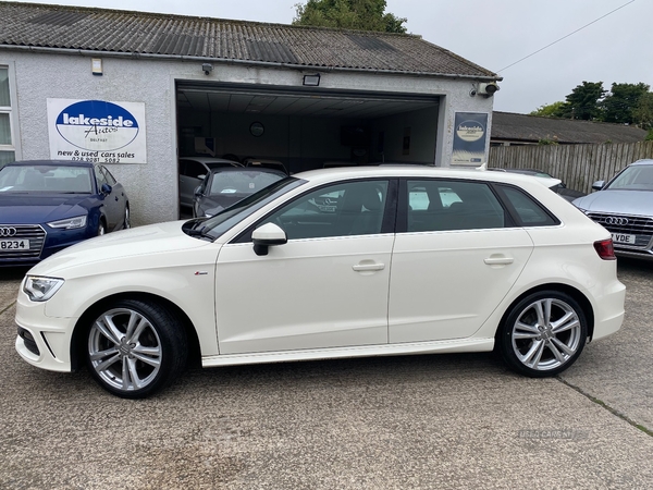 Audi A3 DIESEL SPORTBACK in Down