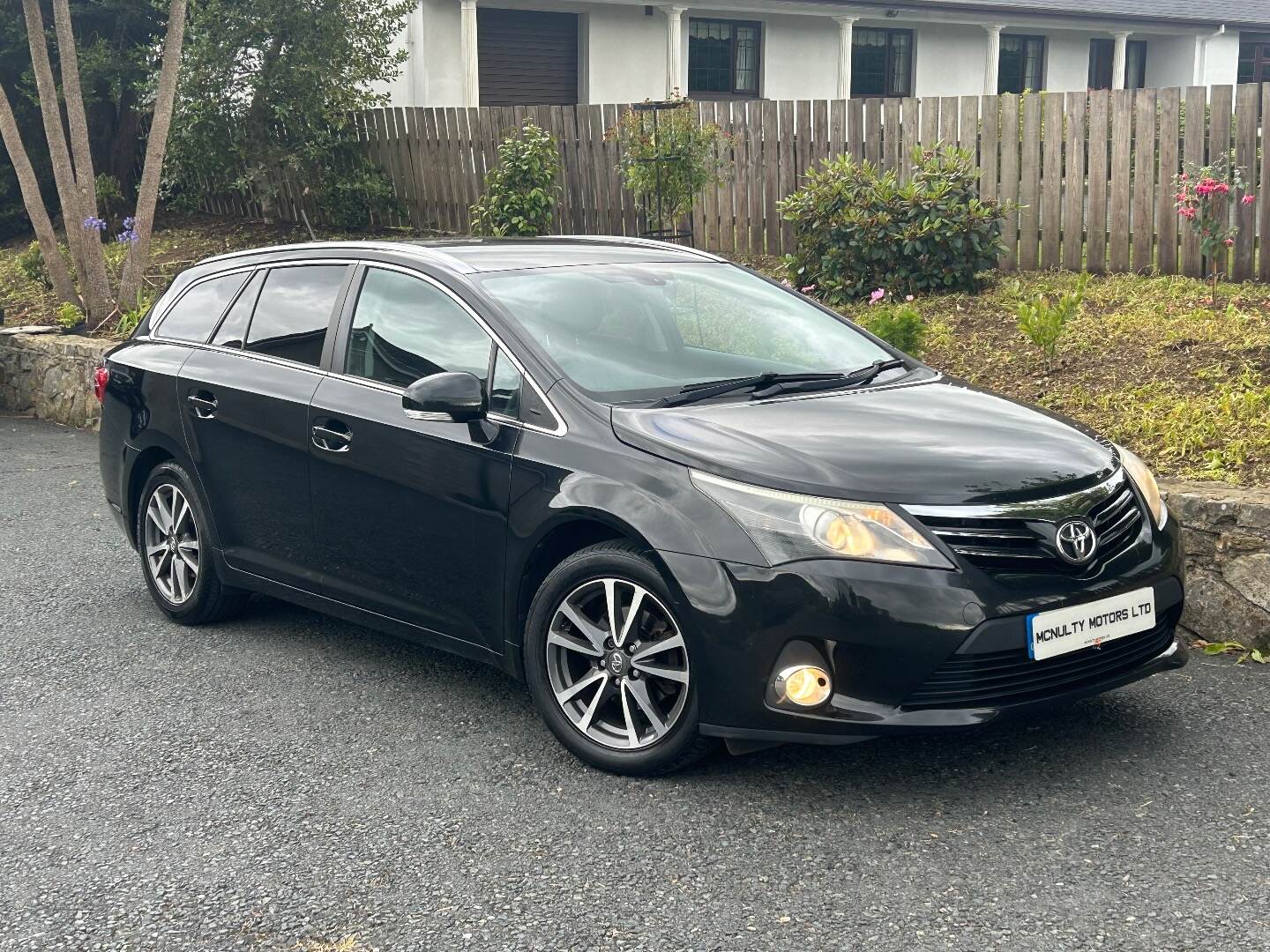 Toyota Avensis DIESEL TOURER in Tyrone