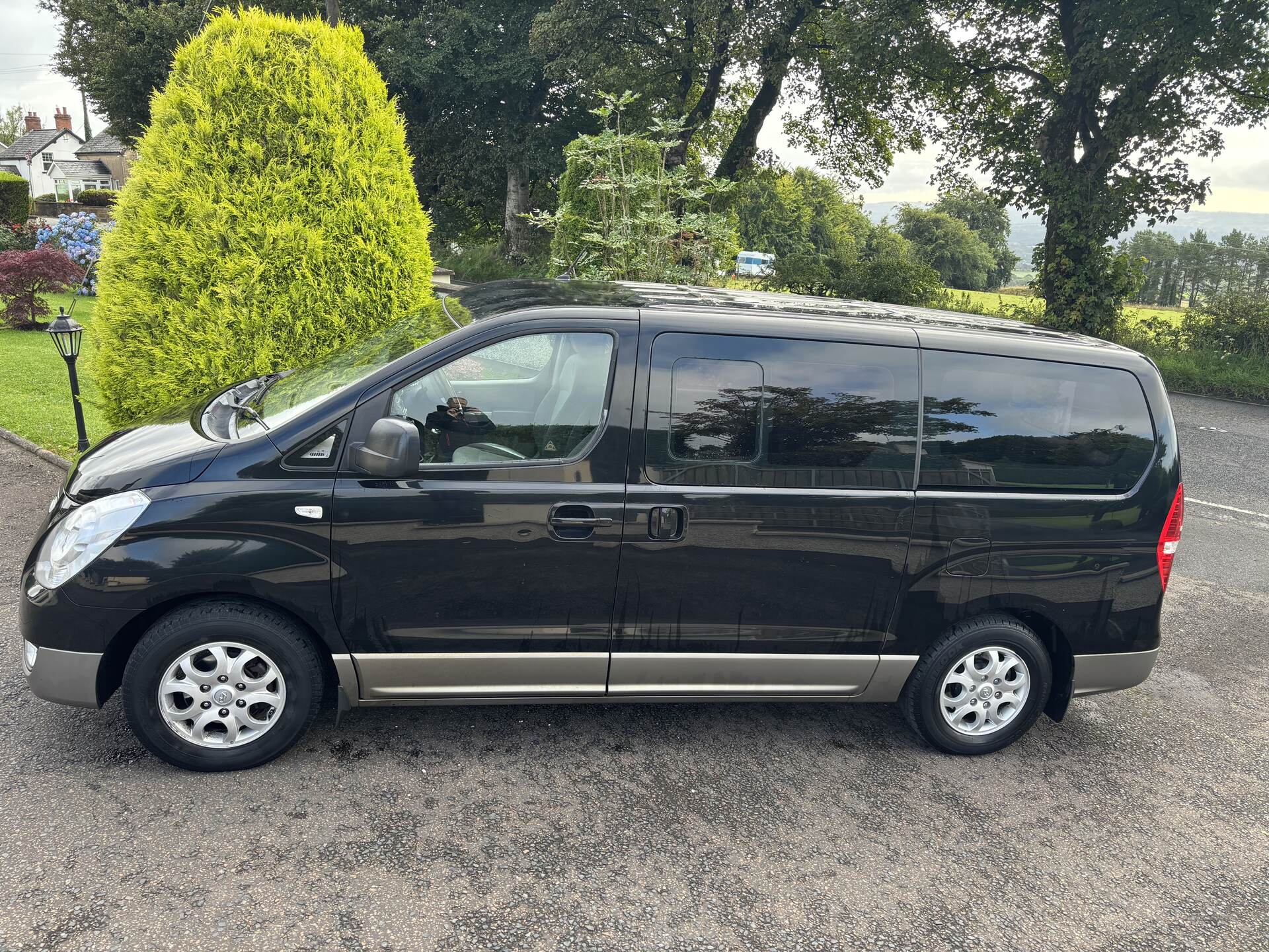 Hyundai i800 DIESEL ESTATE in Antrim