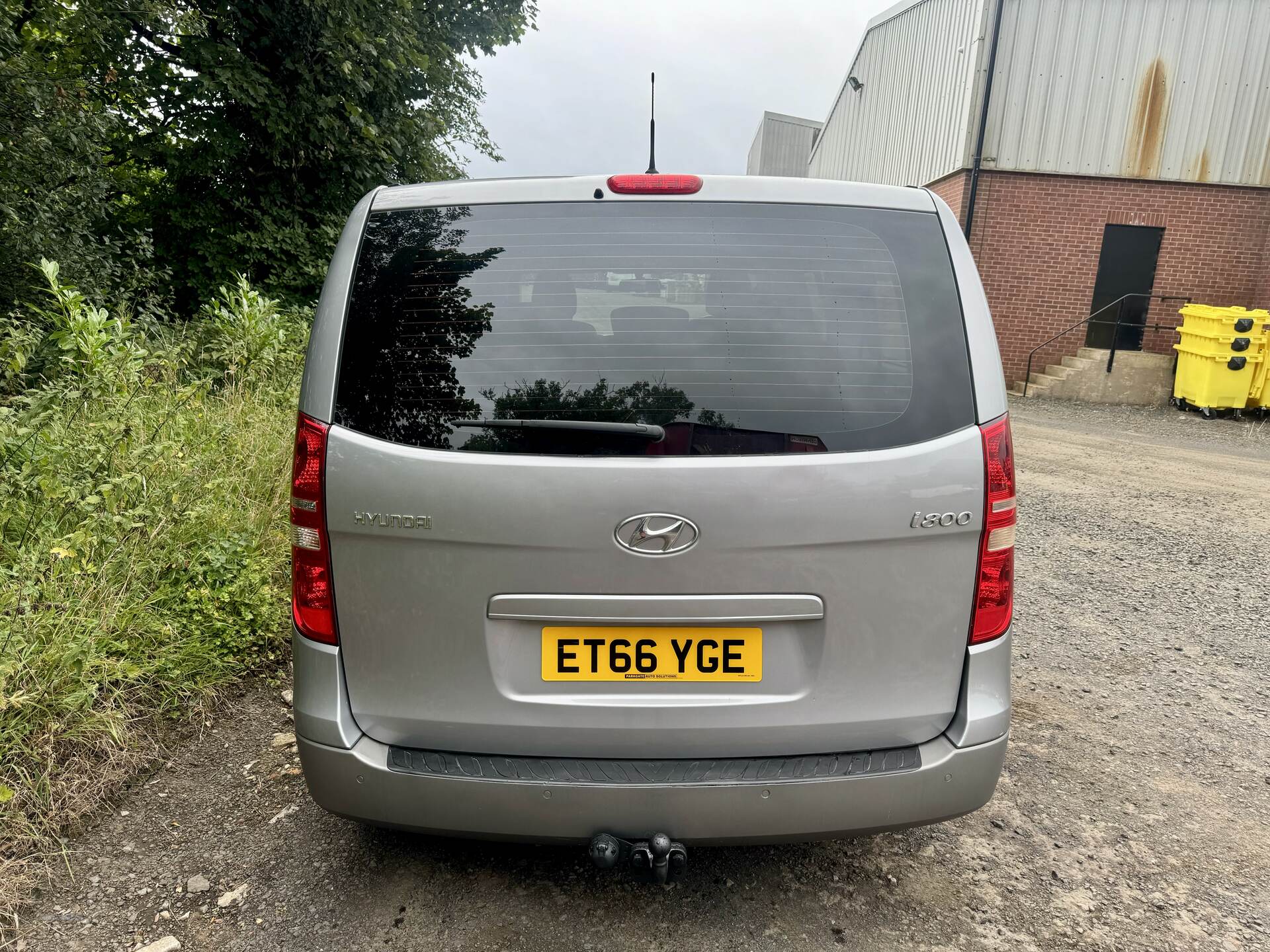 Feb 2017 Hyundai i800 2.5 CRDi [136] SE 5dr