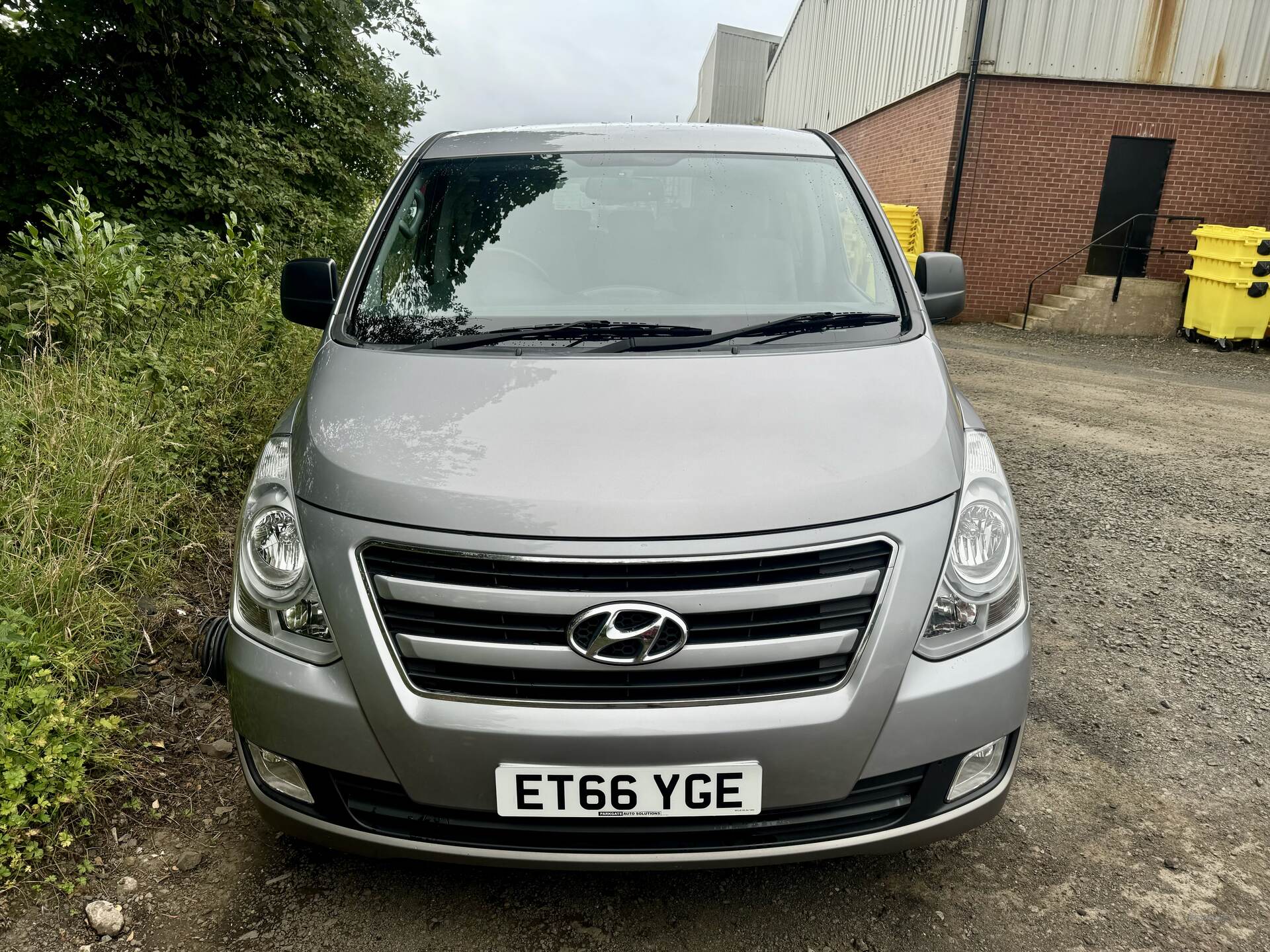 Feb 2017 Hyundai i800 2.5 CRDi [136] SE 5dr