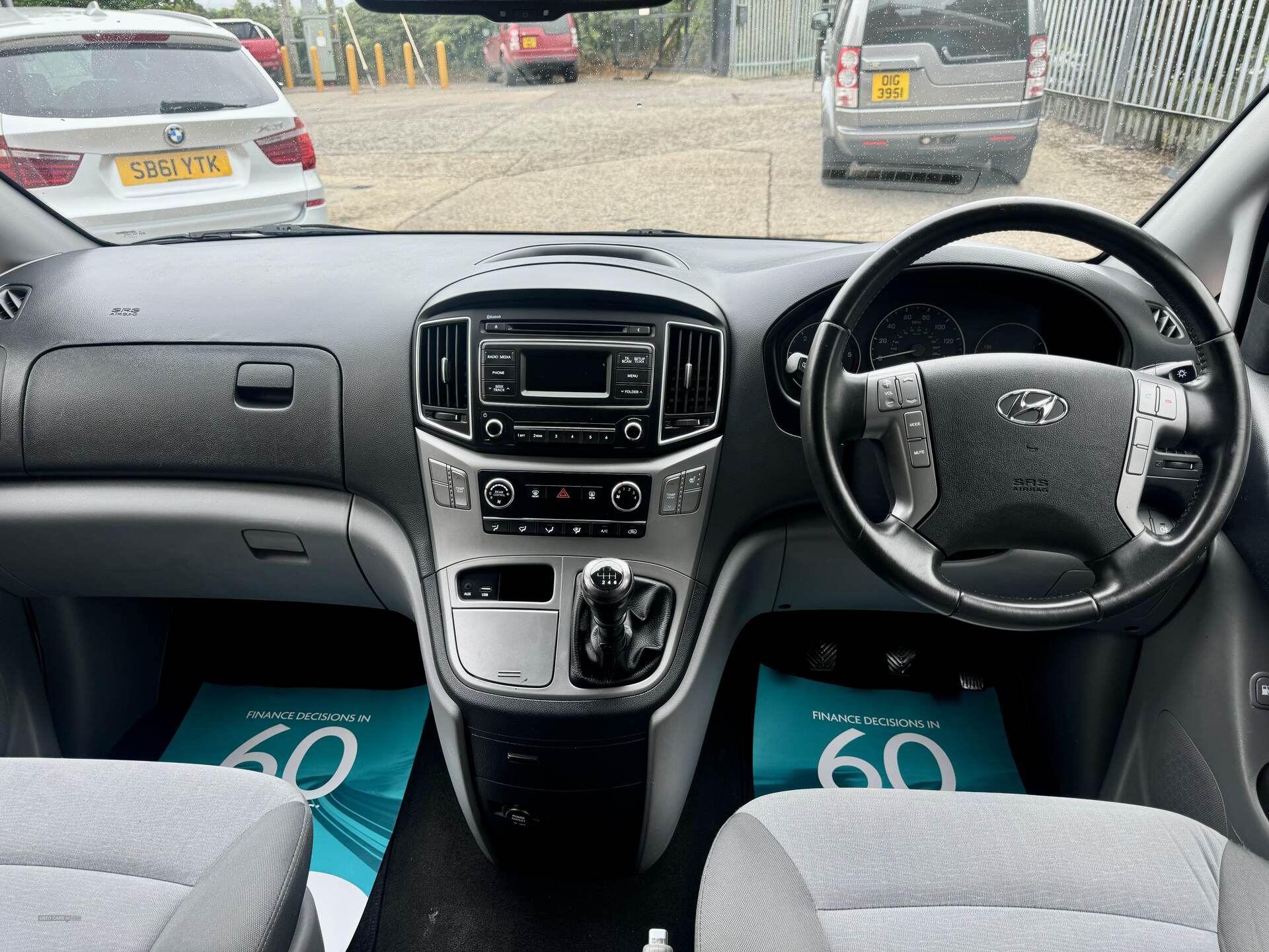 Feb 2017 Hyundai i800 2.5 CRDi [136] SE 5dr
