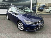 Volkswagen Golf SV 1.6 TDI 115 SE [Nav] 5dr DSG in Down