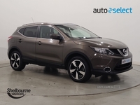 Nissan Qashqai 1.5 dCi N-Connecta 18" Comf 5dr Hatchback in Down