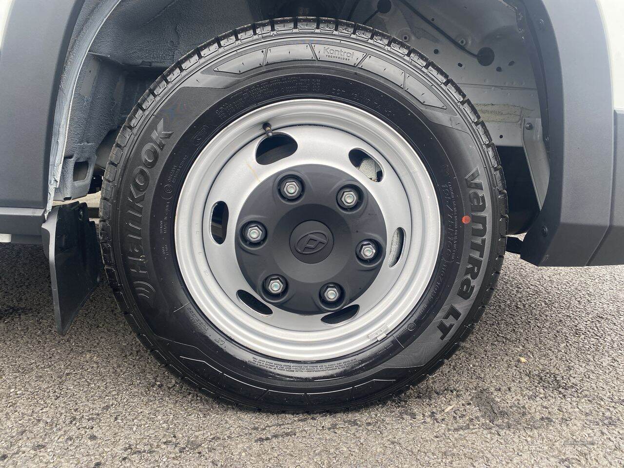  2024 MAXUS / LDV Deliver 9 9 C/C 2.0 TDCI 150 DRW MDM RWD