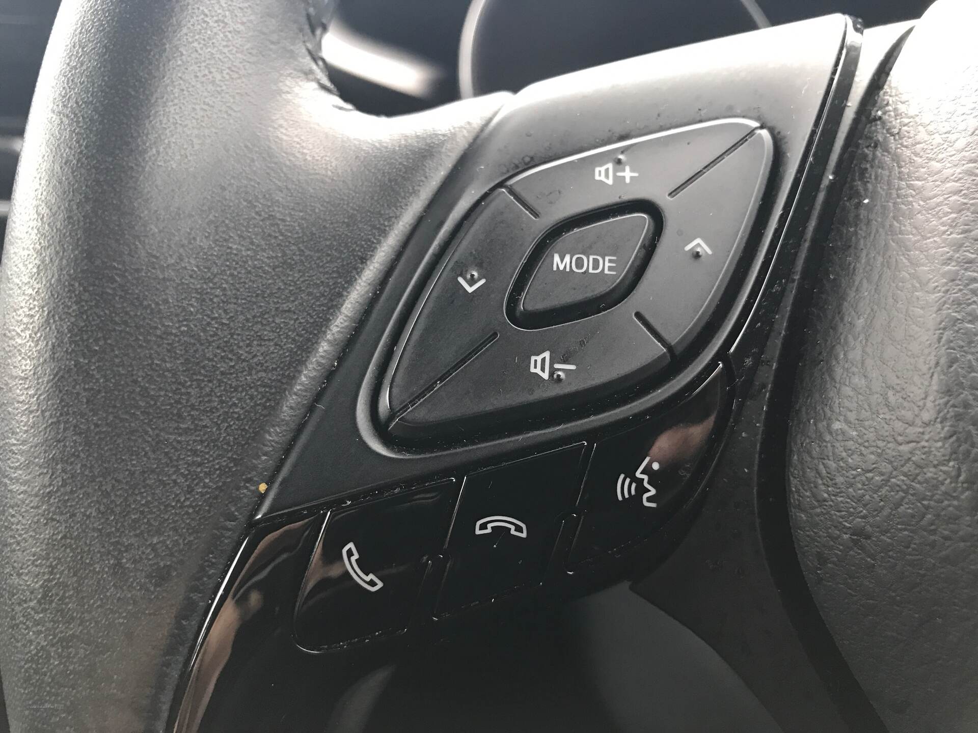 Mar 2022 Toyota C-HR 1.8 Hybrid Icon 5dr CVT