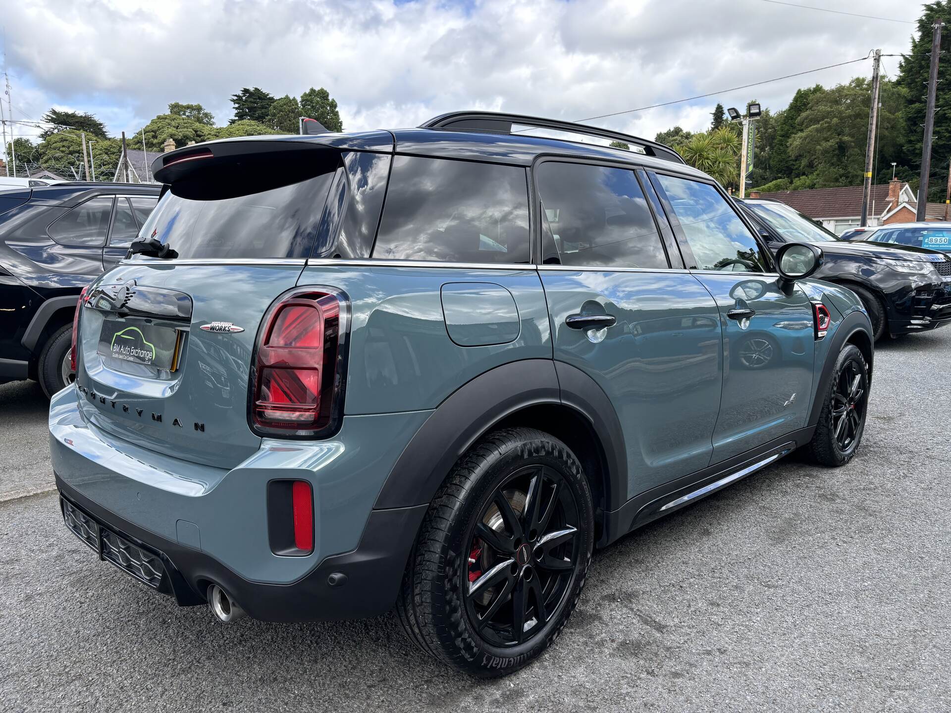 MINI Countryman HATCHBACK in Down