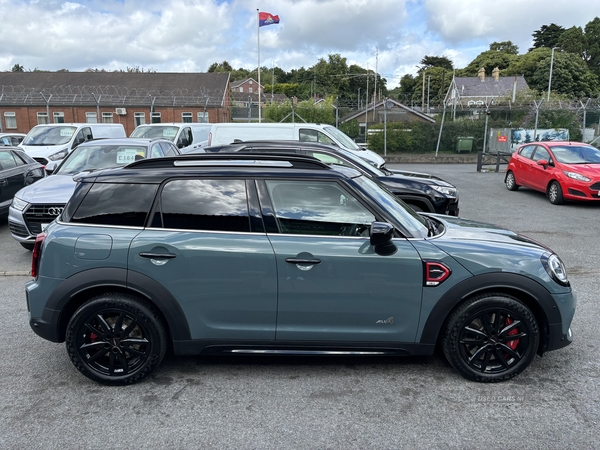 MINI Countryman HATCHBACK in Down