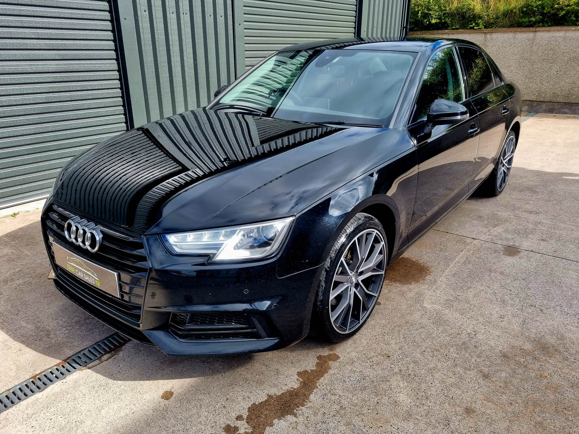 Audi A4 DIESEL SALOON in Tyrone