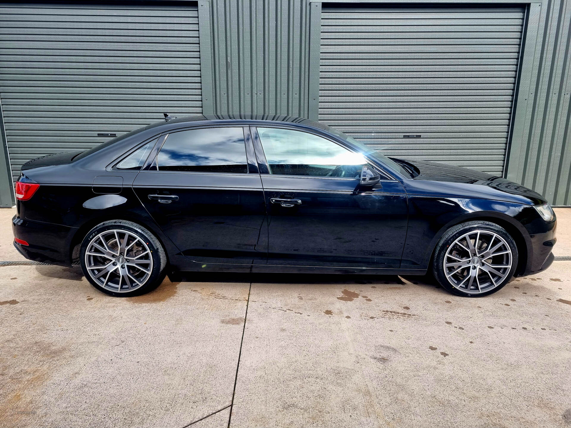 Audi A4 DIESEL SALOON in Tyrone