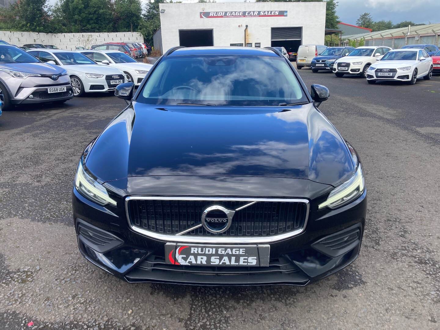 Volvo V60 DIESEL SPORTSWAGON in Antrim